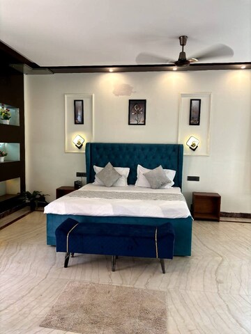 Bedroom in 1 BHK Builder Floor at ASF Towers, Udyog Vihar Phase 4 – for Rent