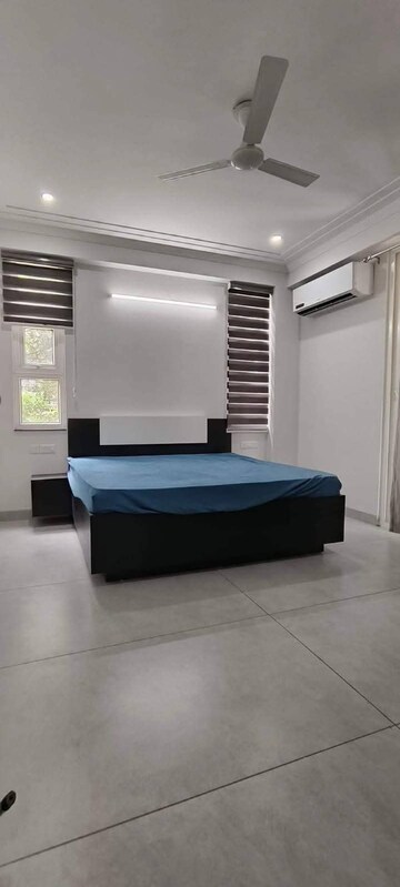 Bathroom in 1 BHK Builder Floor at ASF Towers, Udyog Vihar Phase 4 – for Rent