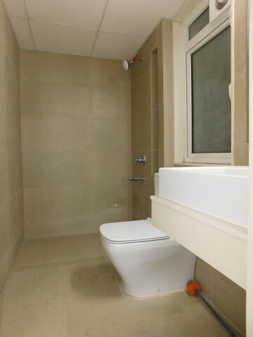 Bathroom in 2.5 BHK Apartment at Sheth Avalon, Laxmi Nagar – for Rent