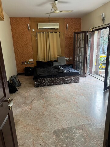 Bedroom in 4 BHK Apartment at VG Individuals, Yelahanka – for Rent