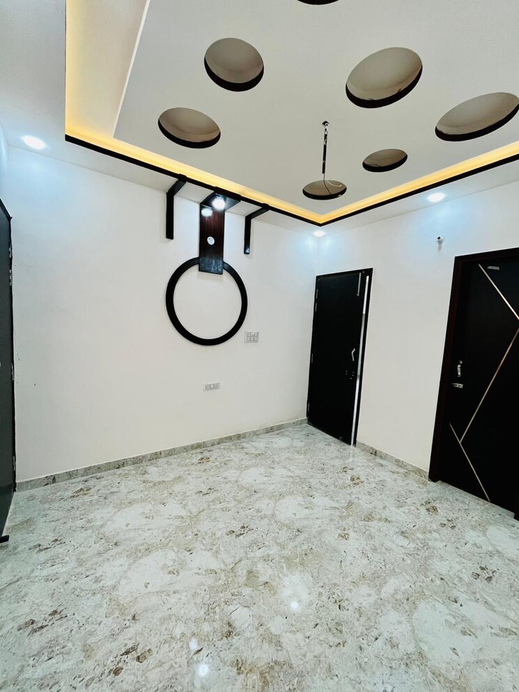 Room, bigli bamba bypass 3 Bedroom 128 Sq.Yd. Apartment In Bigli Bamba Bypass Meerut 8191946