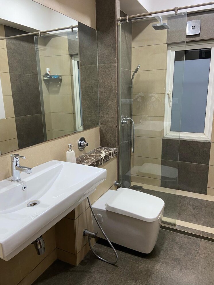 Bathroom, godrej-skyline 4 Bedroom 2500 Sq.Ft. Apartment In Koregaon Park Pune 8191948
