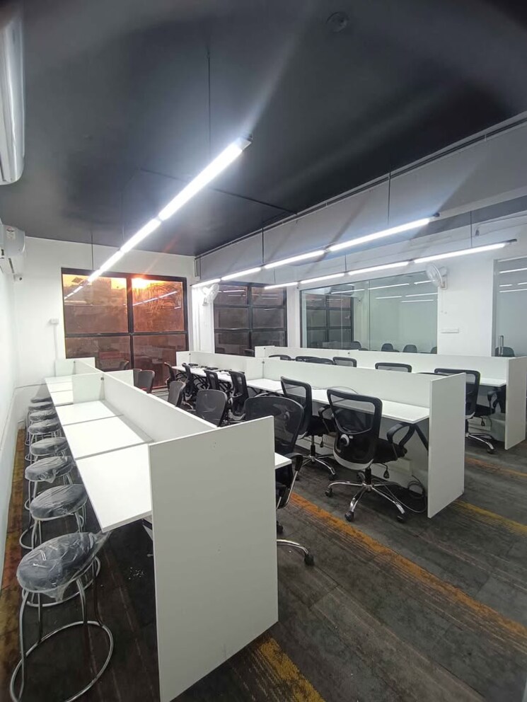 Team Area, scheme 78 Commercial Office Space 1800 Sq.Ft. In Scheme 78 Indore 8191953