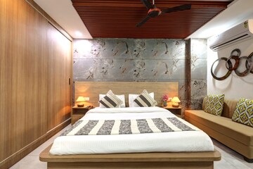 Bedroom in 1 RK Builder Floor at Sector 43 – for Rent