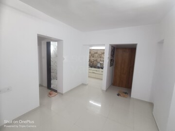 Room in 1 BHK Apartment at Satyam Shivam Phase I, Kharadi – for Rent