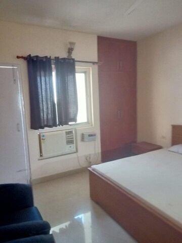 Room in 3.5 BHK Apartment at Rohtas Plumeria, Gomti Nagar – for Rent