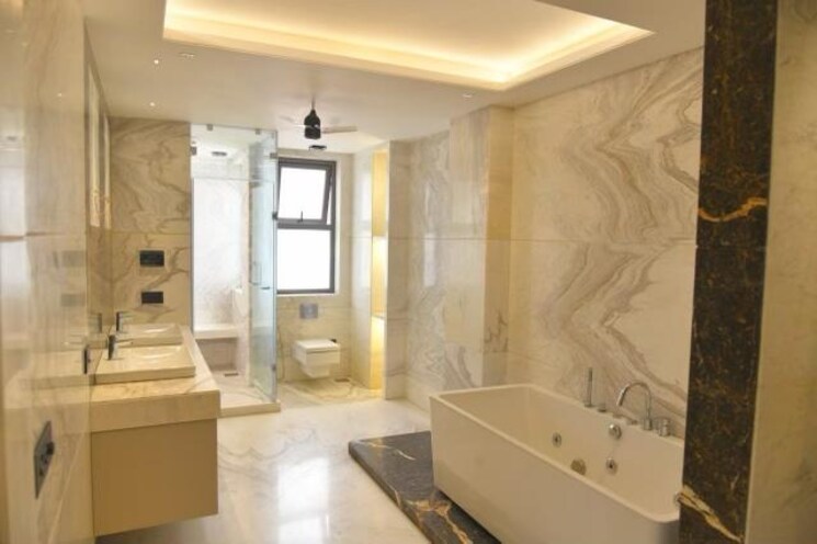 Bathroom, greater kailash i 5 Bedroom 730 Sq.Yd. Builder Floor In Greater Kailash I Delhi 8192056