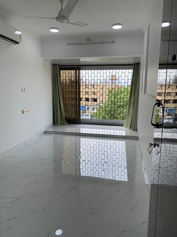 2 BHK Apartment For Rent in Bandra West Mumbai  8192073