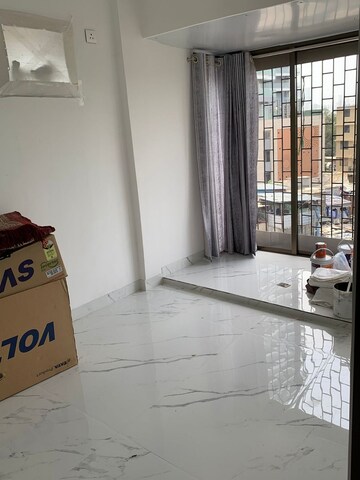 Furnished Amenities in 2 BHK Apartment at Bandra West – for Rent
