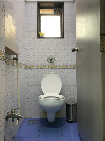 Bathroom in 2 BHK Apartment at Silver Arch Eden woods, Andheri West – for Rent