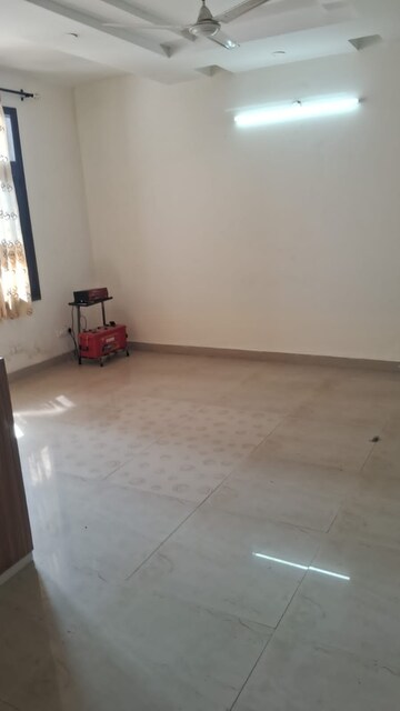 Room in 2 BHK Apartment at Motia Blue Ridge, Dhakoli Village – for Rent