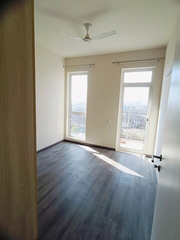 Room in 2 BHK Apartment at Ireo The Corridors, Sector 67a – for Rent