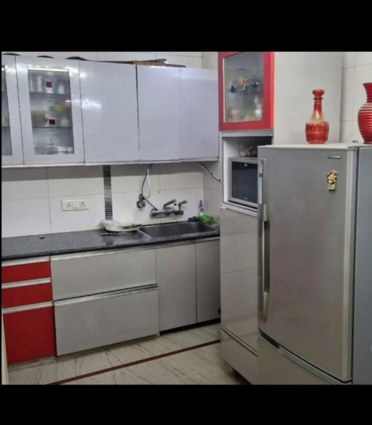 Kitchen, pitampura 4 Bedroom 200 Sq.Yd. Builder Floor In Pitampura Delhi 8192172