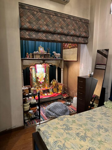 Bedroom in 3.5 BHK Builder Floor at Ansal API Esencia, Sector 67 – for Rent