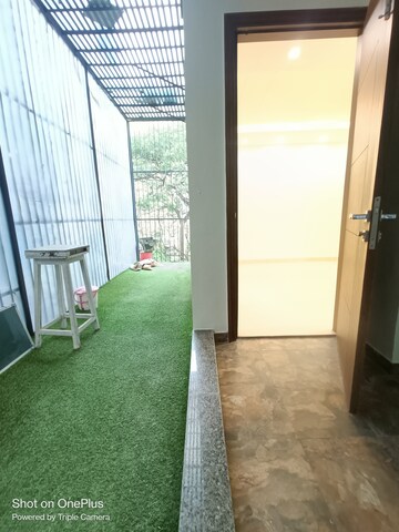 Balcony in 3 BHK Builder Floor at Sector 43 – for Rent