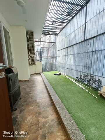 Balcony in 3 BHK Builder Floor at Sector 43 – for Rent