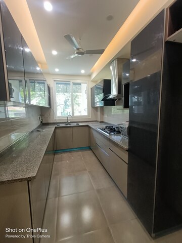 Kitchen in 3 BHK Builder Floor at Sector 43 – for Rent