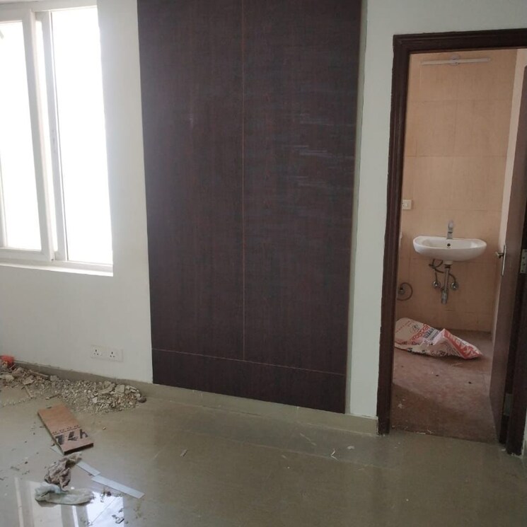 Room, signature-global-the-millennia 2 Bedroom 644 Sq.Ft. Apartment In Garoli Kalan Gurgaon 8192256