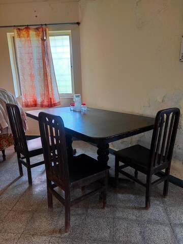 Furnished Amenities in 4 BHK Independent House at Vishrambagh – for Sale