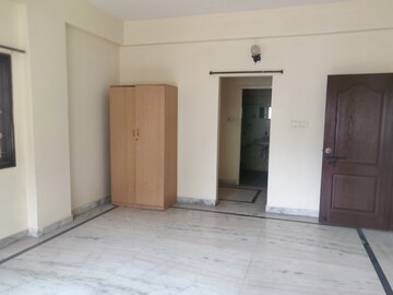 Room in 3 BHK Apartment at City Center Banjara Hills, Banjara Hills – for Rent