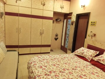 Bedroom in 1 BHK Apartment at Shreeji Dham, Andheri West – for Rent