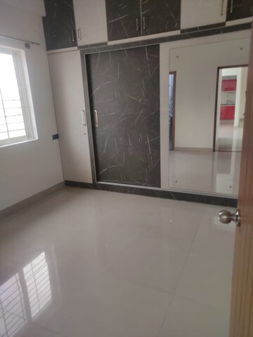 Room in 2 BHK Apartment at Mahadevpura – for Rent