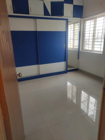 Room in 2 BHK Apartment at Mahadevpura – for Rent