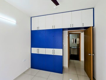 Room in 2 BHK Apartment at LnT Raintree Boulevard, Hebbal – for Rent