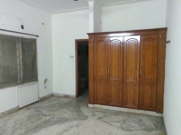 Room in 3 BHK Apartment at Jyothi Doyen, Sri Nagar Colony – for Rent