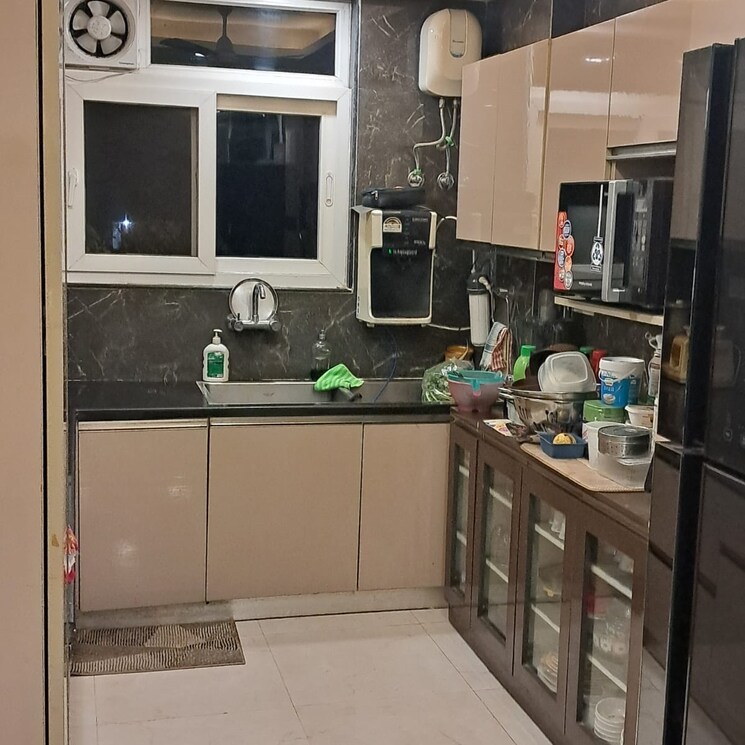 Kitchen, hong-kong-bazaar 3.5 Bedroom 204 Sq.Yd. Builder Floor In Sector 56 Gurgaon 8192360