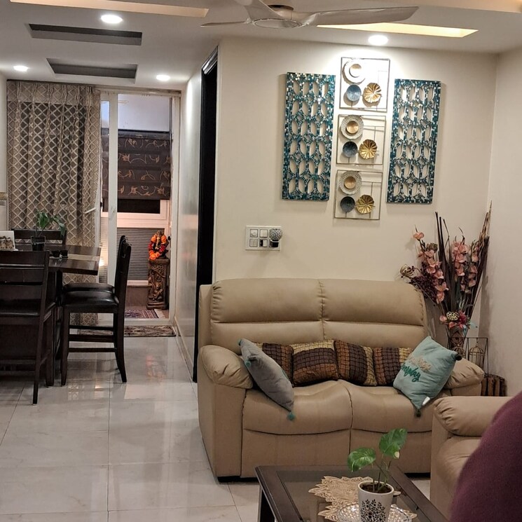 Living Room, hong-kong-bazaar 3.5 Bedroom 204 Sq.Yd. Builder Floor In Sector 56 Gurgaon 8192360