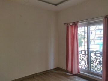 Room in 3 BHK Apartment at Hill View Banjara Hills, Banjara Hills – for Rent