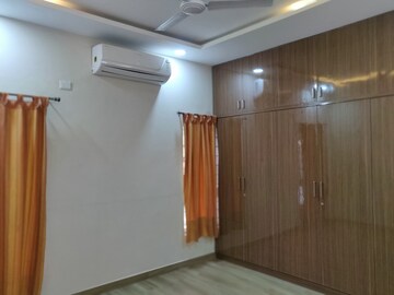 Room in 3 BHK Apartment at Hill View Banjara Hills, Banjara Hills – for Rent