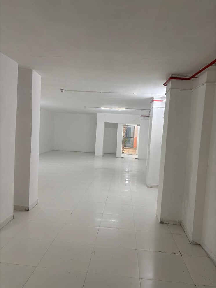 Room, harish mukherjee road Commercial Office Space 1800 Sq.Ft. In Harish Mukherjee Road Kolkata 8192466