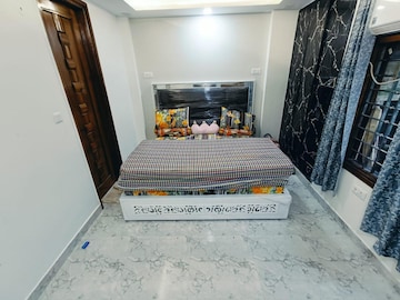 Bedroom in 3 BHK Builder Floor at Pitampura – for Rent