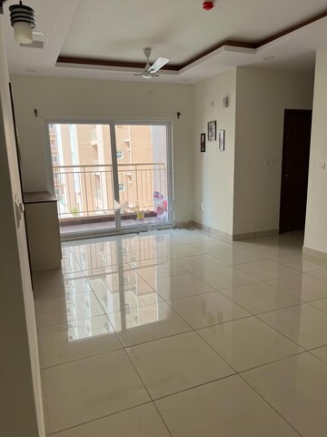 Room in 2 BHK Apartment at Kolte Patil iTowers Exente, Electronic City Phase I – for Rent
