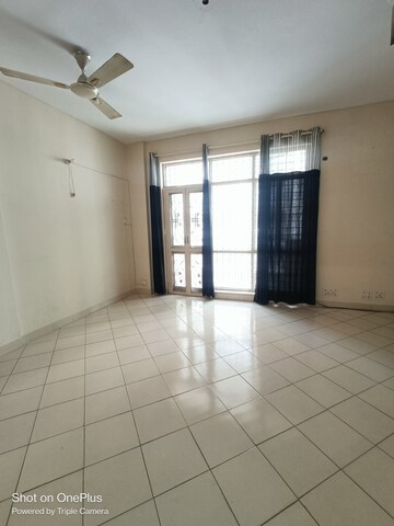 Room in 2 BHK Apartment at Maple Heights, Sector 43 – for Sale