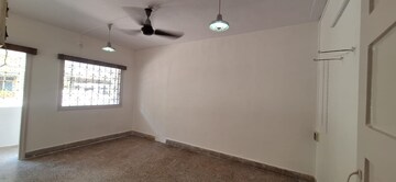 Room in 1 BHK Apartment at Suyog CHS Andheri, Andheri West – for Rent
