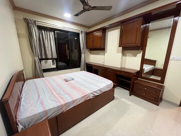 Bedroom in 2 BHK Apartment at Chembur – for Rent