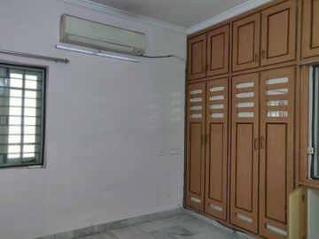Room in 2 BHK Apartment at Keshav Dale Apartment, Khairatabad – for Rent