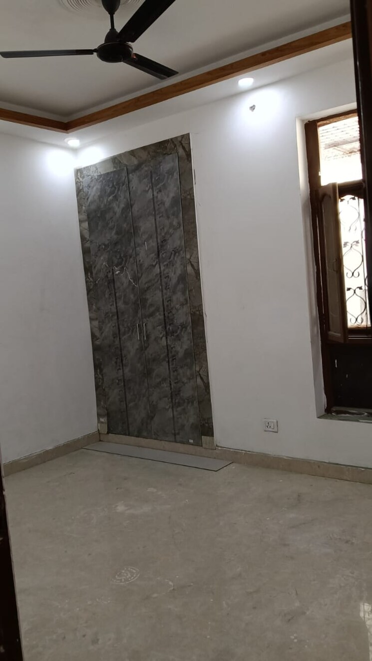 Room, sector 43 3 Bedroom 300 Sq.Ft. Builder Floor In Sector 43 Faridabad 8192651