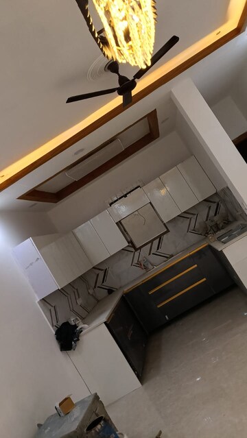 Furnished Amenities in 3 BHK Builder Floor at Sector 43 – for Sale