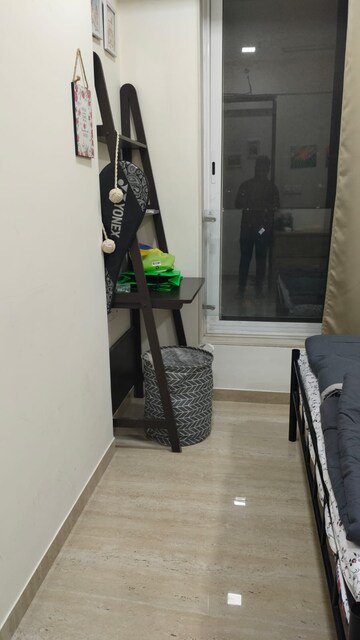 Bedroom in 2 BHK Apartment at Chembur – for Rent