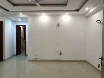 Room in 3 BHK Builder Floor at Saket – for Rent