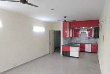Room in 3 BHK Apartment at Jaypee Greens Aman, Sector 151 – for Rent