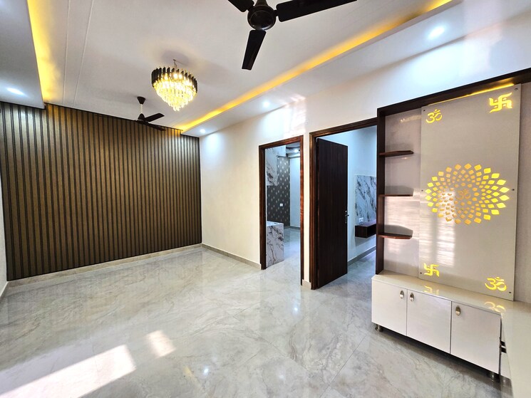 Room, sector 20 3 Bedroom 1400 Sq.Ft. Apartment In Sector 20 Panchkula 8192716