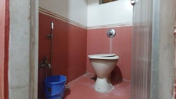 Bathroom in 2 BHK Apartment at Vardhman Gardens, Balkum Pada – for Rent