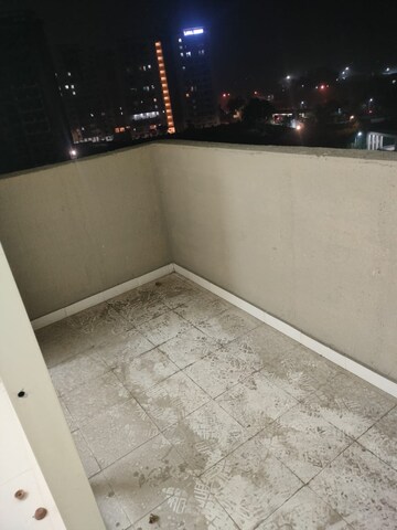 Balcony in 4 BHK Apartment at Manimajra – for Rent