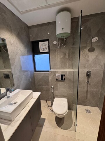 Master Bedroom in 3 BHK Builder Floor at Vidya Enclave, Sector 56 – for Rent