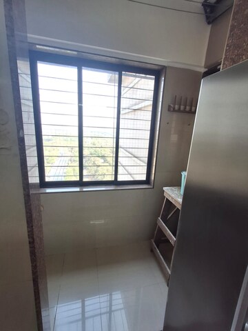 Room in 3 BHK Apartment at Chembur – for Rent